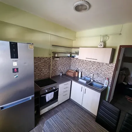 Robles Avenue 2311 Apartamento *
