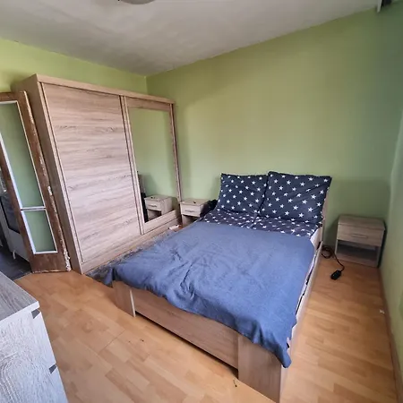 Robles Avenue 2311 * Kaposvár